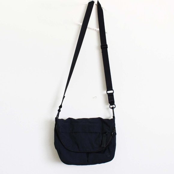 lululemon athletica Handbags - Lululemon All Night Festival Bag